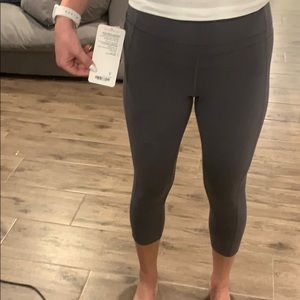 BRAND NEW Pushing Limits Crop Lululemon size 8